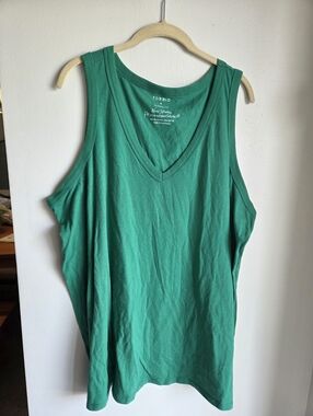 torrid Emerald Green V-Neck Tank